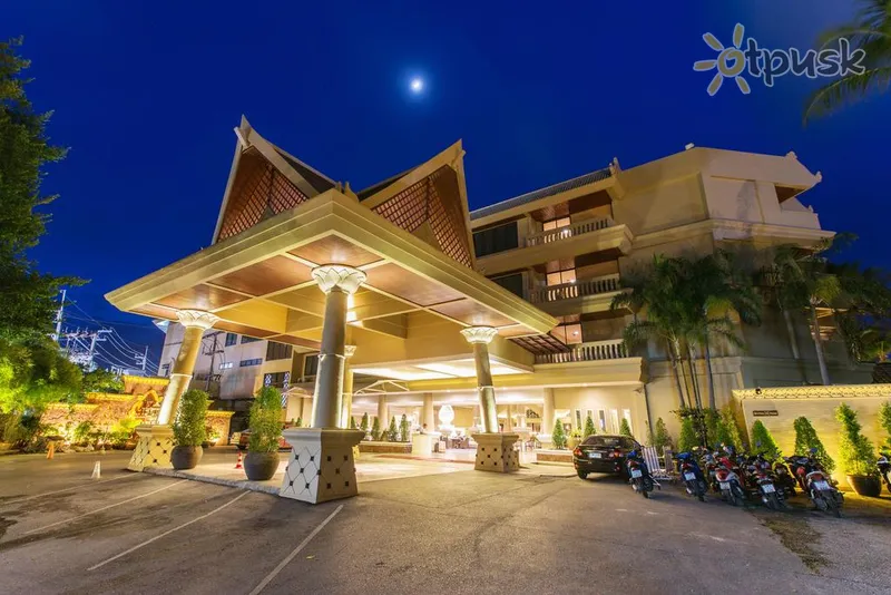 Фото отеля Beyond Resort Kata 4* о. Пхукет Таиланд экстерьер и бассейны