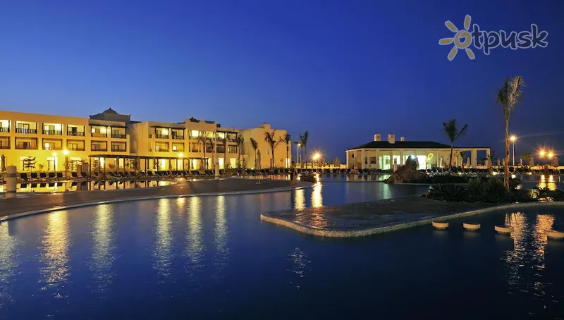 Фото отеля Iberostar Saidia 5* Nadors Maroka ārpuse un baseini