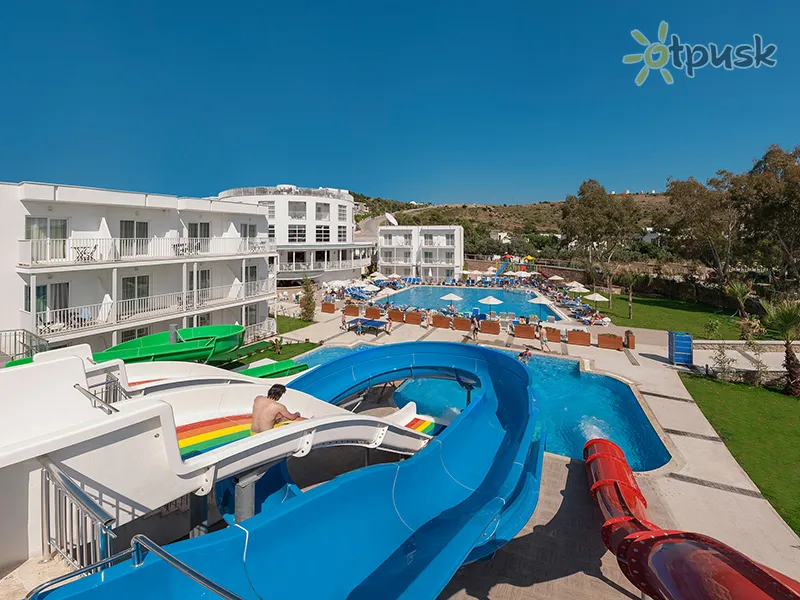 Фото отеля Bodrum Beach Resort 4* Bodruma Turcija akvaparks, slidkalniņi