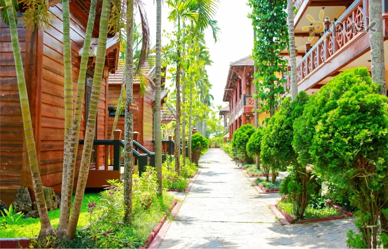 Фото отеля Pho Hoi Riverside Resort 3* Хой Ан Вьетнам экстерьер и бассейны