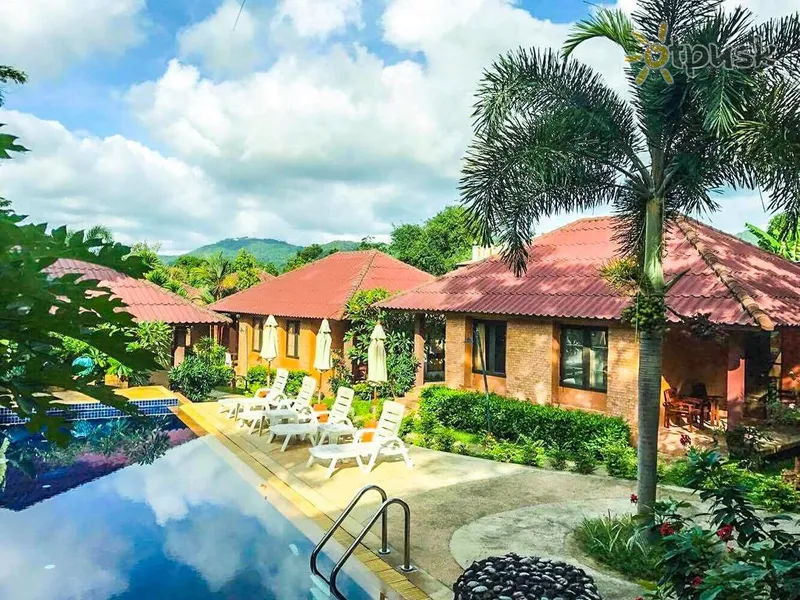 Фото отеля Floraville Phuket Resort 4* par. Puketa Taizeme ārpuse un baseini
