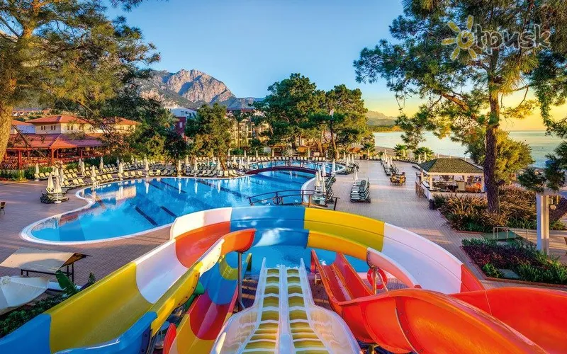 Фото отеля Crystal Aura Beach Resort & Spa 5* Kemera Turcija akvaparks, slidkalniņi