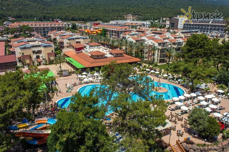 Фото отеля Crystal Aura Beach Resort & Spa 5* Kemeras Turkija išorė ir baseinai