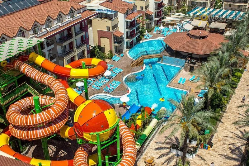 Фото отеля Crystal Aura Beach Resort & Spa 5* Kemeras Turkija vandens parkas, kalneliai
