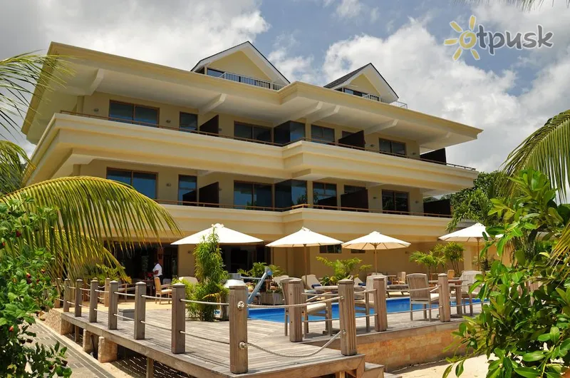 Фото отеля Crown Beach Hotel 4* о. Маэ Сейшельские о-ва экстерьер и бассейны