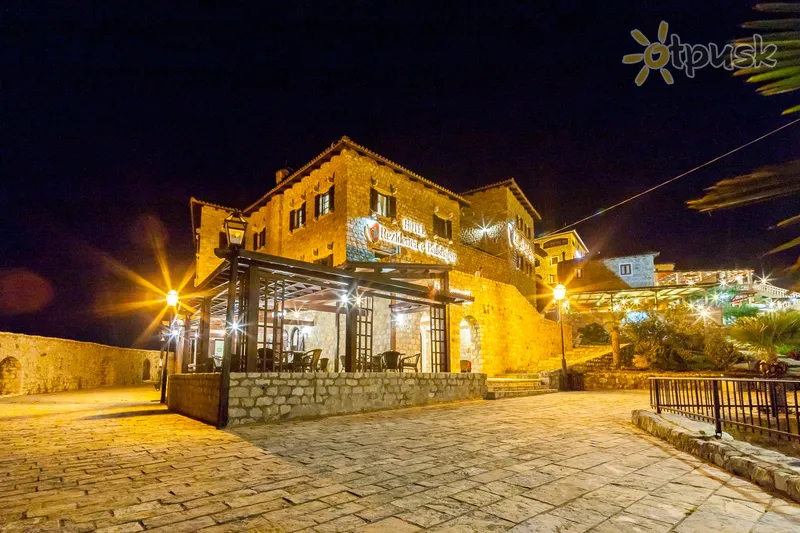 Фото отеля Kulla e Balshajve Hotel 3* Ульцинь Черногория экстерьер и бассейны
