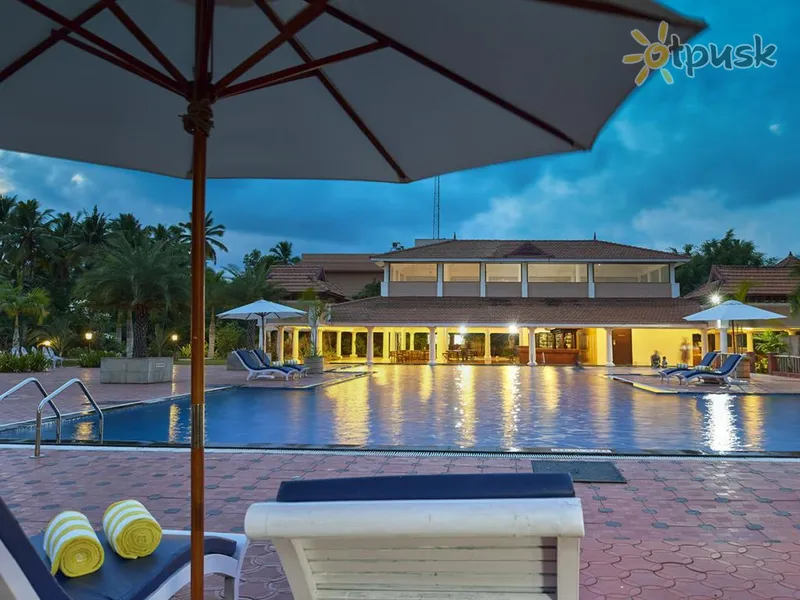 Фото отеля Club Mahindra Poovar 4* Керала Індія екстер'єр та басейни