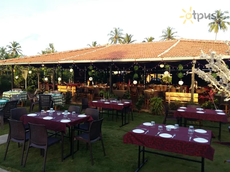 Фото отеля Go Green Spice & Eco Friendly Resort 3* Pietų goa Indija barai ir restoranai
