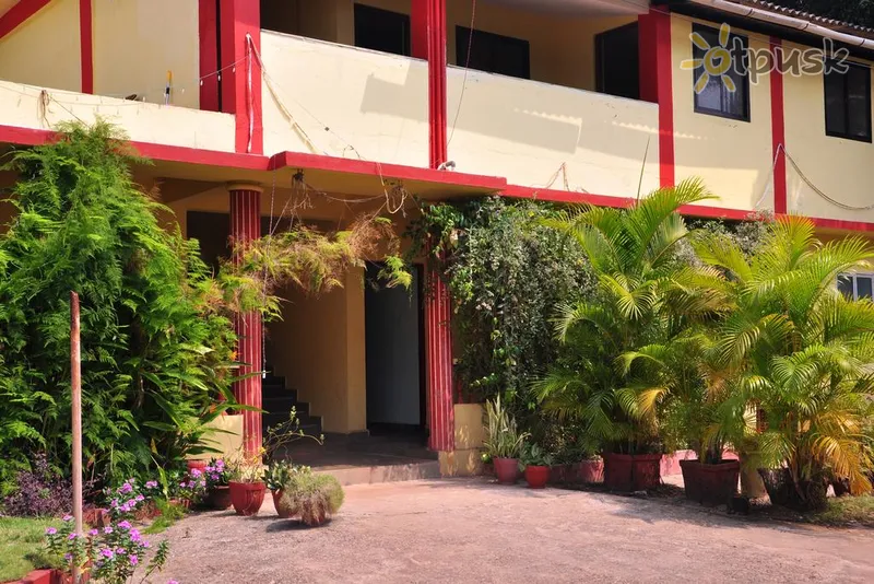 Фото отеля Castelinho's Home Away 1* Північний Гоа Індія екстер'єр та басейни