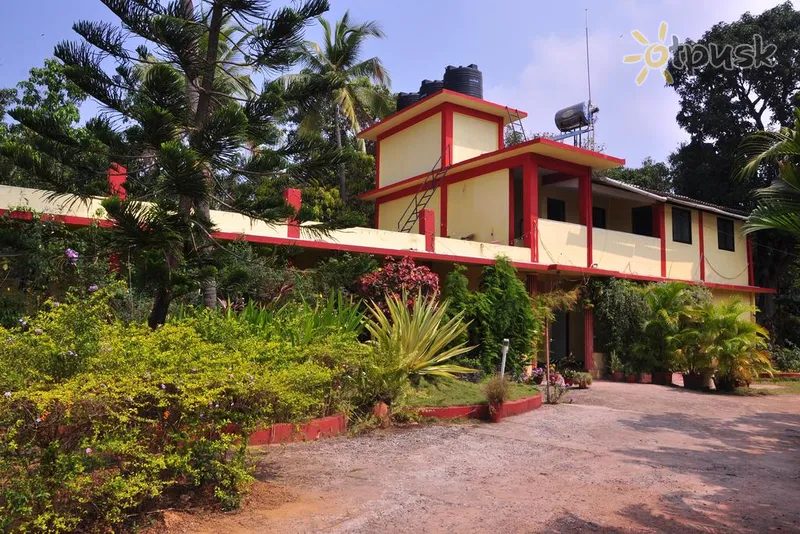 Фото отеля Castelinho's Home Away 1* Північний Гоа Індія екстер'єр та басейни