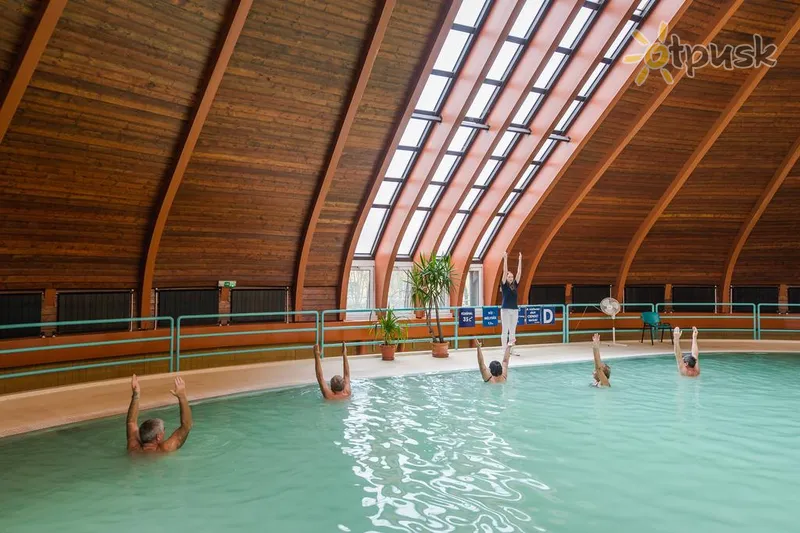 Фото отеля Harkanyi Psoriasis Centrum 3* Харкань Угорщина екстер'єр та басейни