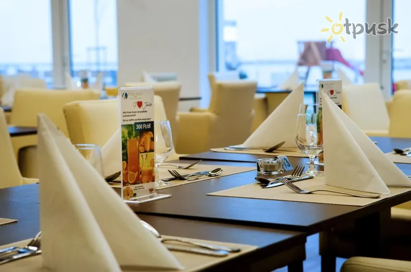 Фото отеля Yacht Wellness & Business 4* Siofok Ungārija bāri un restorāni