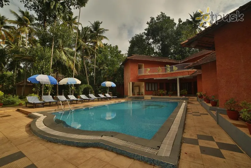 Фото отеля Deshadan Cliff and Beach Resort 3* Керала Индия экстерьер и бассейны