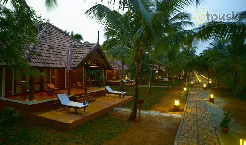 Фото отеля Nattika Beach Ayurveda Resort 4* Kerala Indija išorė ir baseinai