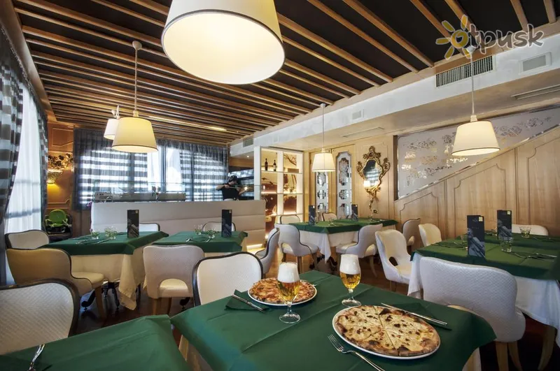 Фото отеля Spinale Hotel 4* Мадонна ди Кампильо Италия бары и рестораны