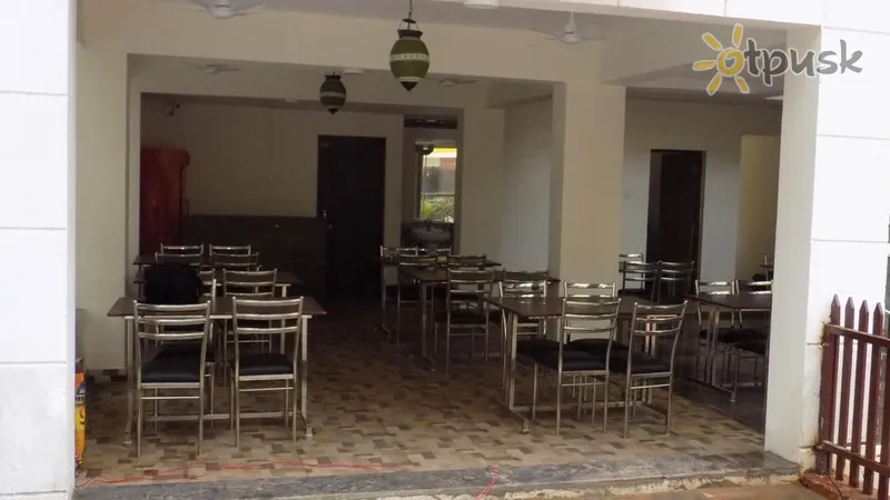 Фото отеля Tara Grande Hotel 1* Северный Гоа Индия бары и рестораны
