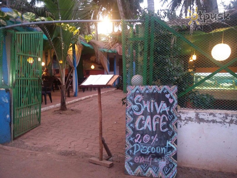 Фото отеля Shiva Seaside 1* Северный Гоа Индия экстерьер и бассейны
