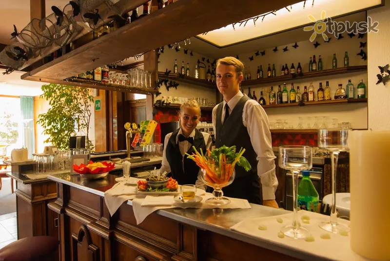 Фото отеля Pare Hotel 3* Ливиньо Италия бары и рестораны