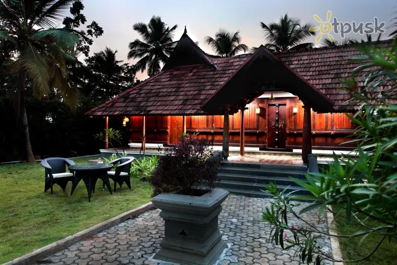 Фото отеля Vasundhara Sarovar Premiere 5* Керала Індія екстер'єр та басейни