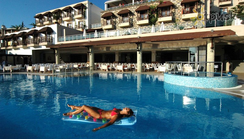 Фото отеля Diamond Of Bodrum Hotel 5* Бодрум Турция экстерьер и бассейны