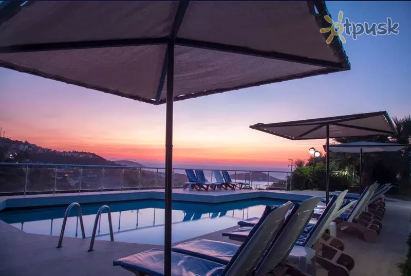Фото отеля Golden Age Crystal Bodrum 4* Бодрум Туреччина екстер'єр та басейни
