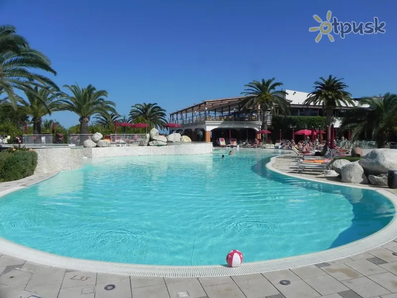 Фото отеля Labranda Rocca Nettuno Tropea 4* Калабрія Італія екстер'єр та басейни