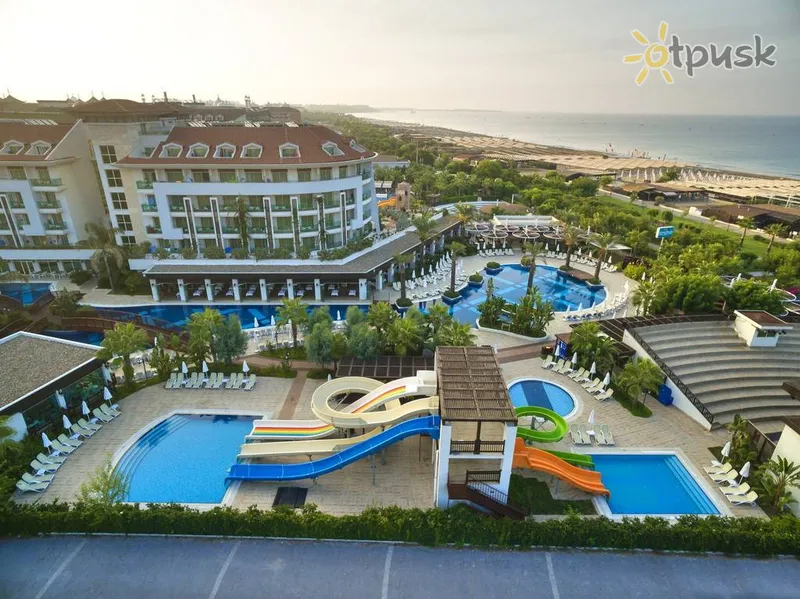 Фото отеля Sunis Evren Beach Resort Hotel & Spa 5* Sānu Turcija akvaparks, slidkalniņi