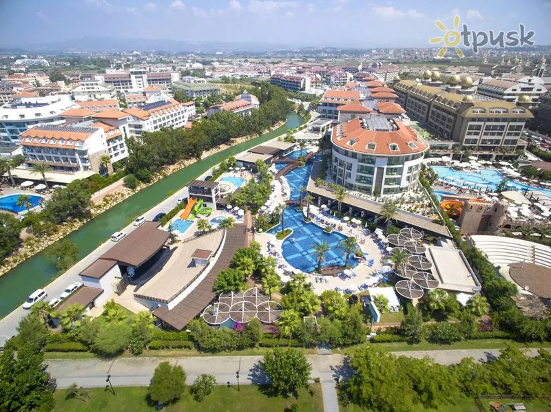Фото отеля Sunis Evren Beach Resort Hotel & Spa 5* Šoninė Turkija išorė ir baseinai