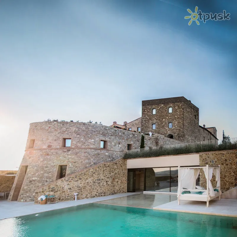 Фото отеля Castello di Velona Resort, Thermal SPA & Winery 5* Монтальчине Італія екстер'єр та басейни