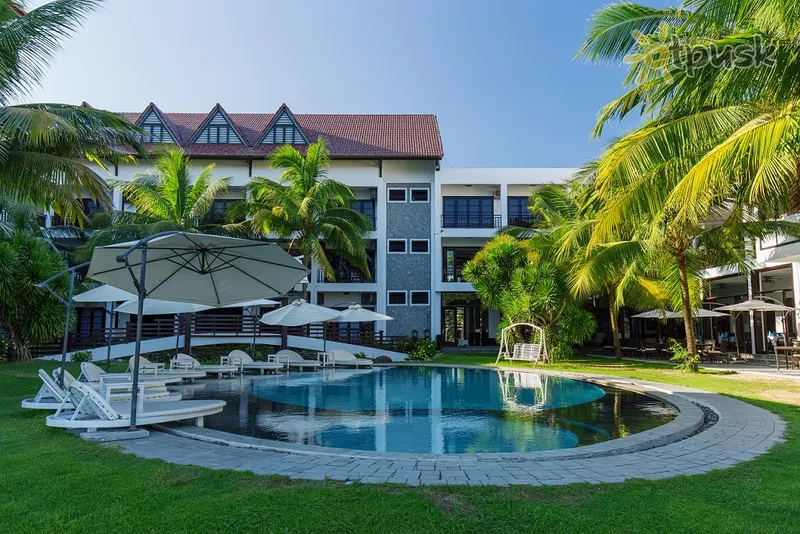Фото отеля River Beach Resort & Residences 4* Hoi An Vietnamas išorė ir baseinai