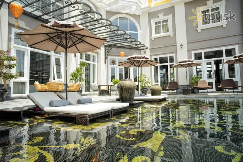 Фото отеля Royal Hoi An Hotel MGallery by Sofitel 5* Hoi An Vietnamas išorė ir baseinai