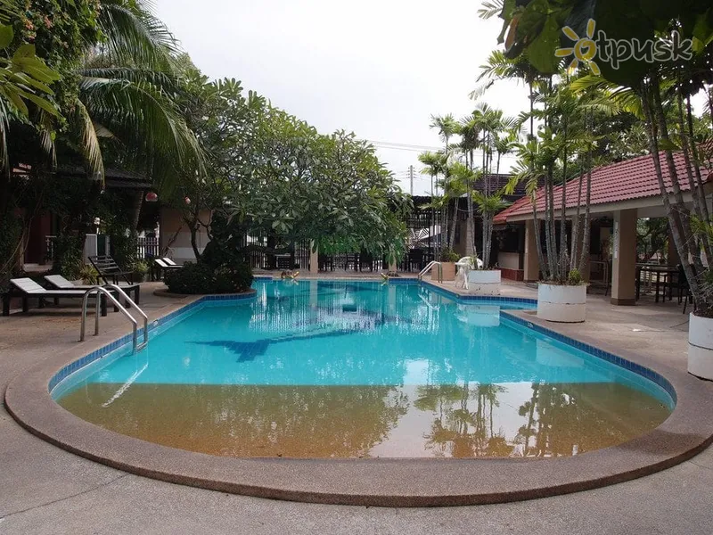 Фото отеля Blue Garden Resort Pattaya 3* Паттайя Таїланд екстер'єр та басейни
