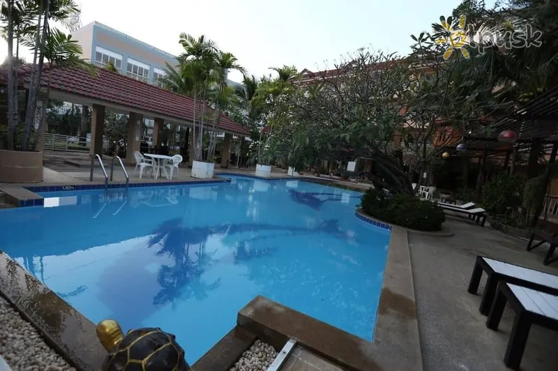 Фото отеля Blue Garden Resort Pattaya 3* Паттайя Таиланд экстерьер и бассейны