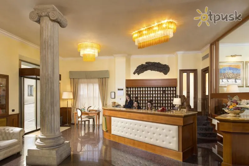 Фото отеля Athena Hotel 4* Sjenna Itālija vestibils un interjers