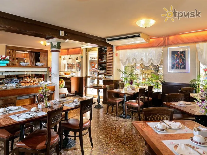 Фото отеля Albergo San Marco Hotel 3* Venēcija Itālija bāri un restorāni