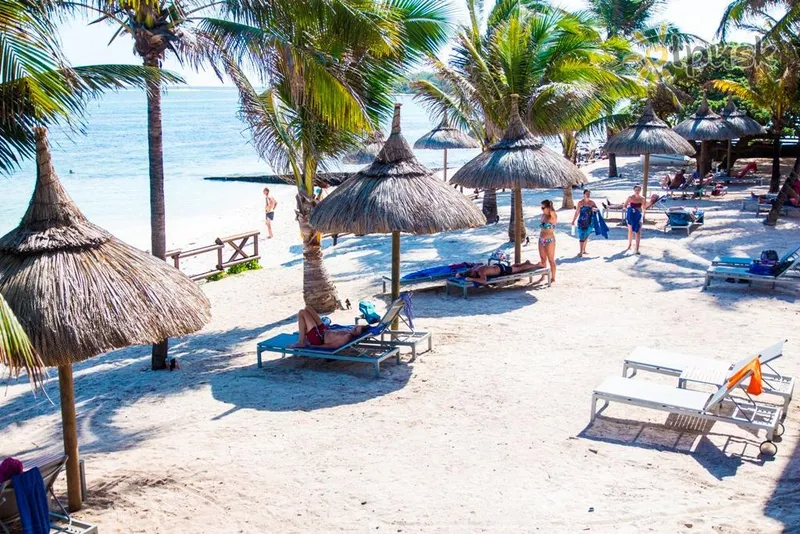 Фото отеля Le Peninsula Bay Beach Resort & Spa 4* о. Маврикий Маврикий пляж