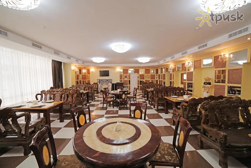Фото отеля Christie Hotel 4* Mierīgs Krima bāri un restorāni