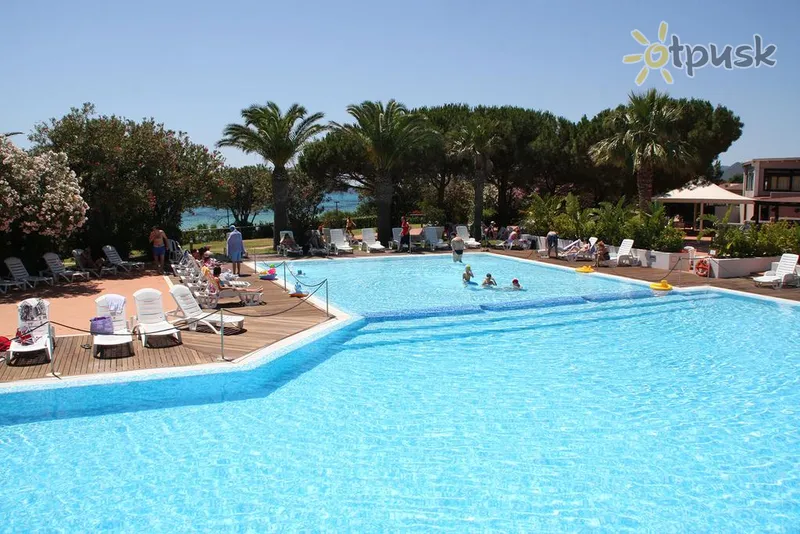 Фото отеля Free Beach Club 4* о. Сардинія Італія екстер'єр та басейни