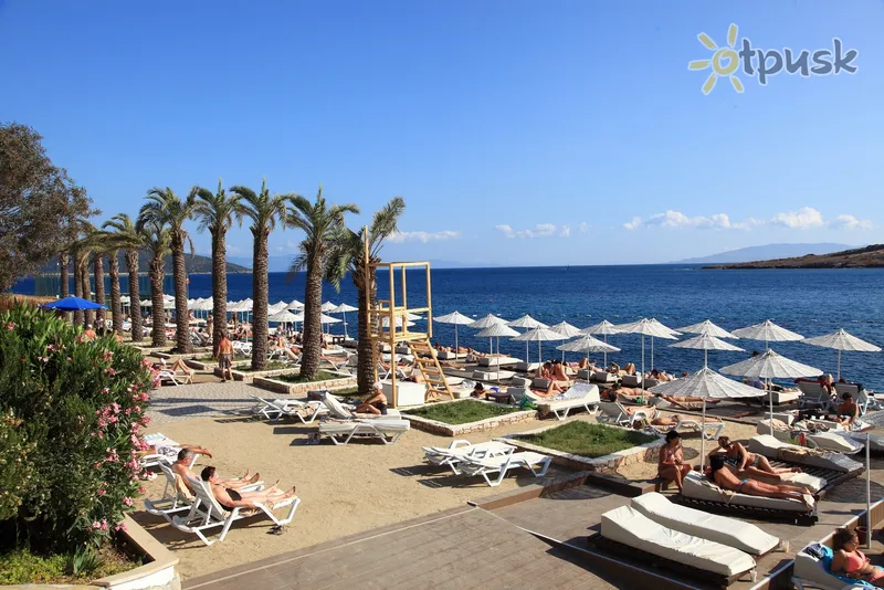 Фото отеля Holiday Inn Resort Bodrum 5* Бодрум Турция пляж