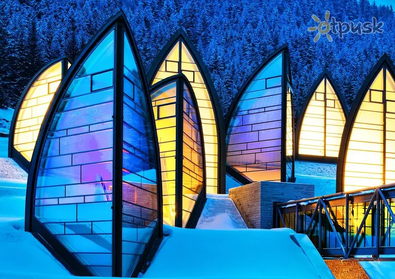 Фото отеля Tschuggen Grand Hotel 5* Ароза Швейцария экстерьер и бассейны