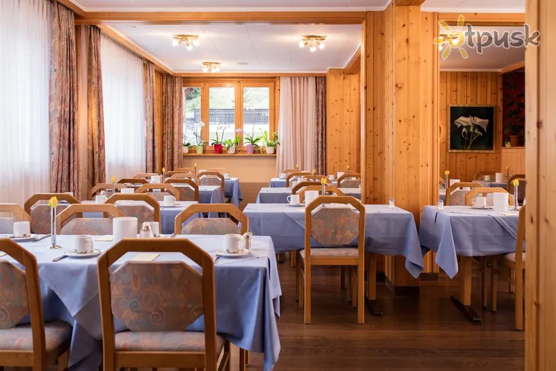 Фото отеля Continental Hotel 3* Zermatas Šveicarija barai ir restoranai
