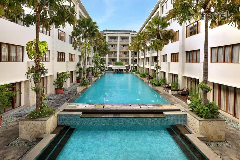 Фото отеля Aston Kuta Hotel & Residence 4* Кута (о. Балі) Індонезія екстер'єр та басейни