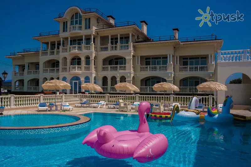 Фото отеля Перевисок 4* Піщане Крим екстер'єр та басейни