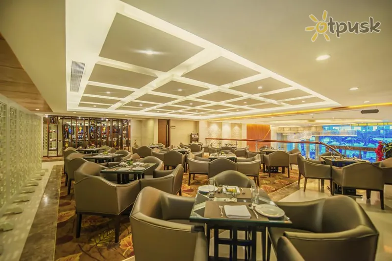 Фото отеля Brilliant Hotel 4* Дананг В'єтнам бари та ресторани