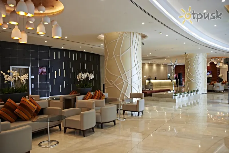 Фото отеля Crowne Plaza Doha 5* Doha Katara vestibils un interjers