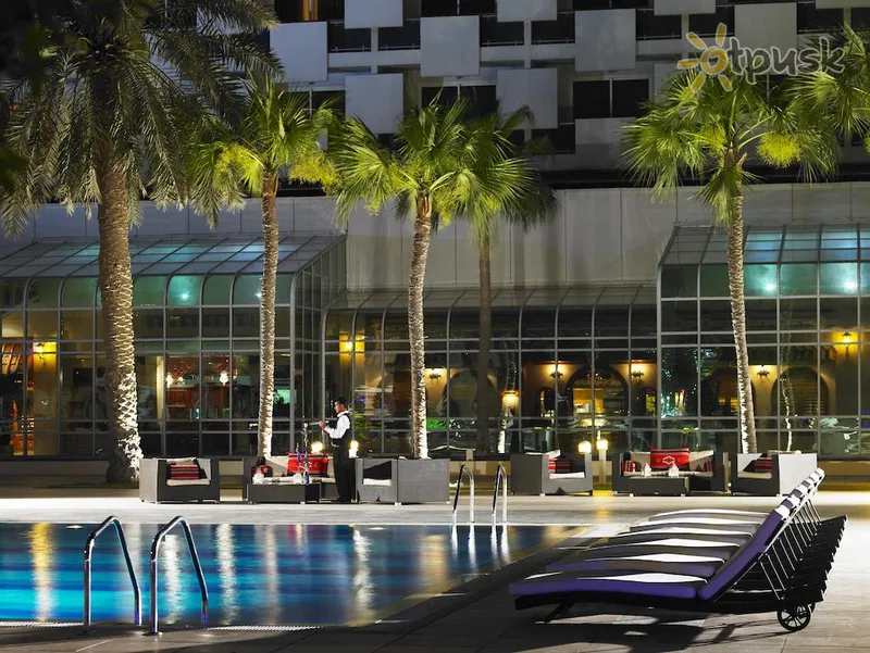 Фото отеля Doha Marriott Hotel 5* Доха Катар экстерьер и бассейны