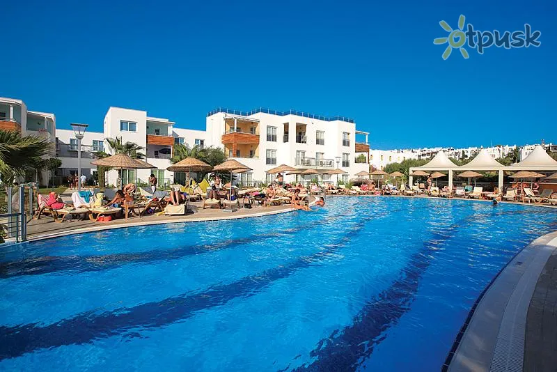 Фото отеля Armonia Holiday Village & Spa 5* Бодрум Туреччина екстер'єр та басейни