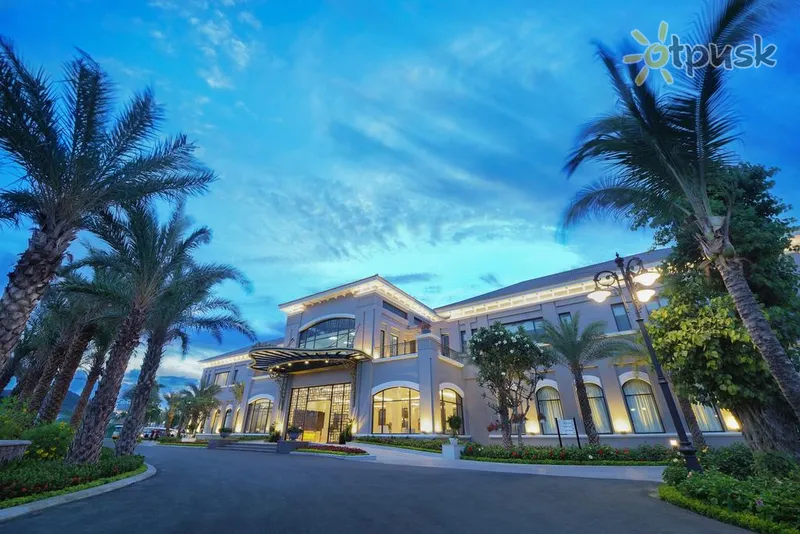 Фото отеля Vinpearl Resort & Spa Da Nang 5* Дананг Вьетнам экстерьер и бассейны