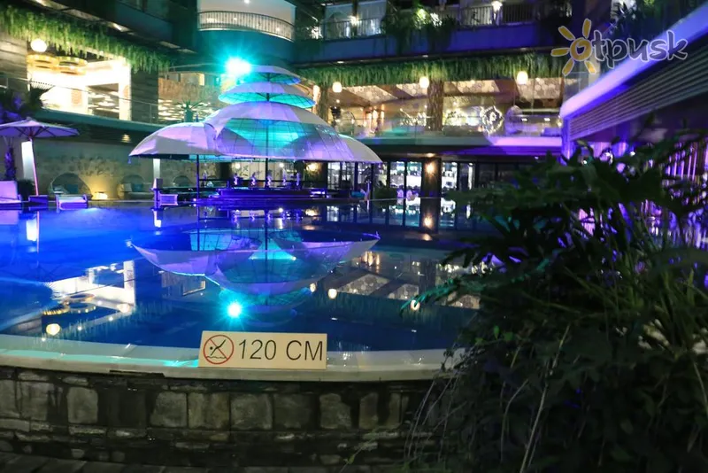 Фото отеля The Crystal Luxury Bay Resort 5* Нуса Дуа (о. Балі) Індонезія екстер'єр та басейни