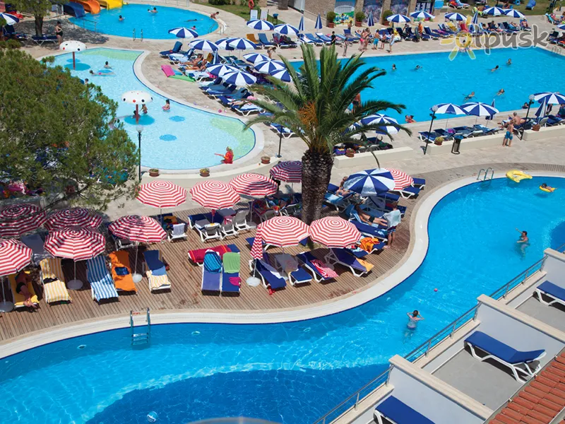 Фото отеля Batihan Beach Resort  & Spa 4* Kušadasis Turkija išorė ir baseinai